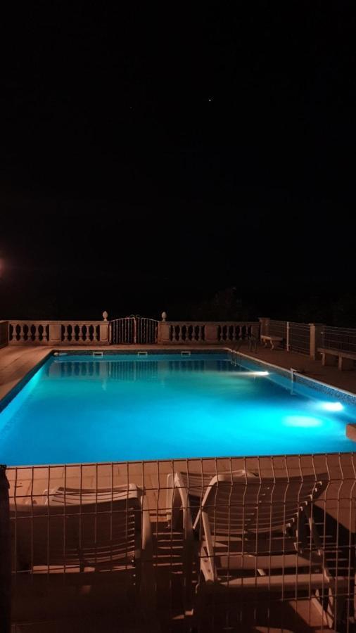 Maisonnette Au Pied De La Garrigue Villa Bernis Екстериор снимка